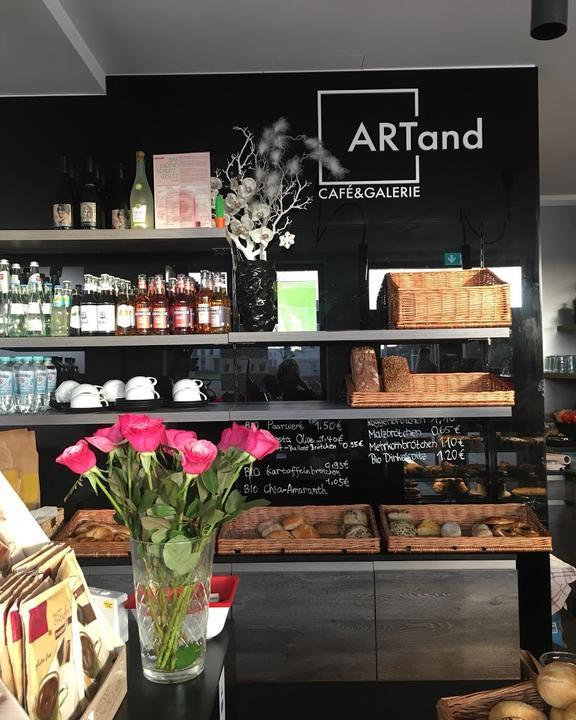 ARTand Café & Galerie